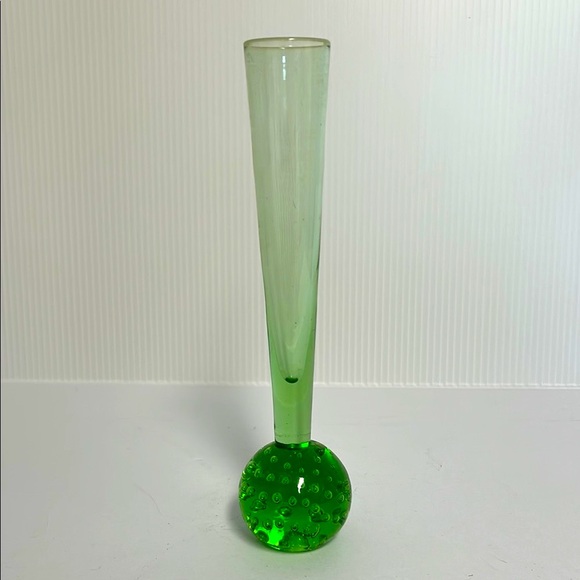 Vintage Murano Style MCM Art Glass Green Controlled Bubbles 7” Tall Bud Vase - Picture 1 of 9